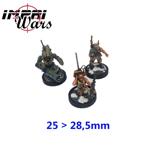 Ejemplo de miniaturas pintadas sobre adaptadores de peana redonda de 25 a 28,5 mm.