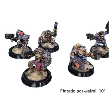 Adaptadores de peana redonda de 25 a 32 mm con miniaturas pintadas por @elroi_101