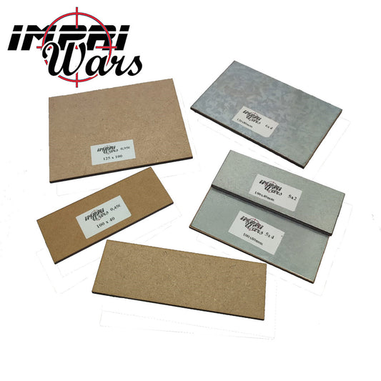 Piezas de bandejas de movimiento de DM y metal sin borde, dispuestas por separado.
